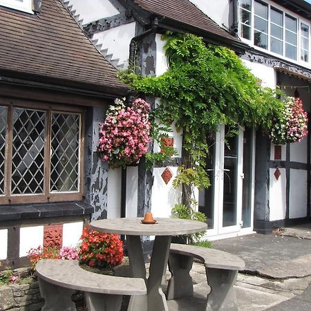 Rose & Crown Hotel Тенбъри Екстериор снимка